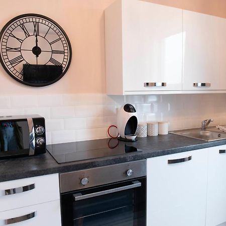 Charles Alexander Short Stay - Highcliffe Apartments Cleveleys Eksteriør bilde