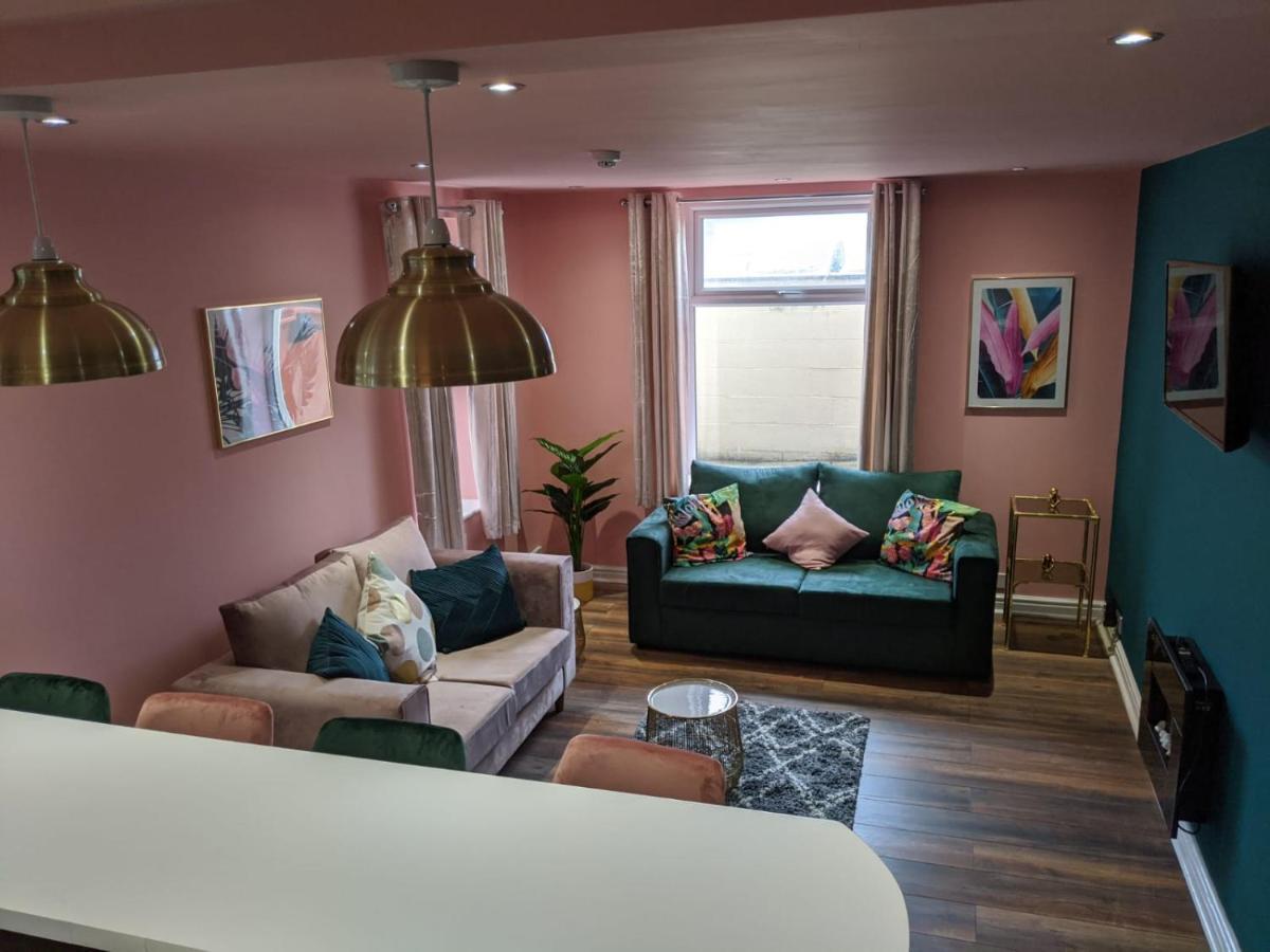 Charles Alexander Short Stay - Highcliffe Apartments Cleveleys Eksteriør bilde