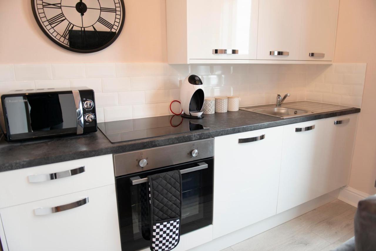 Charles Alexander Short Stay - Highcliffe Apartments Cleveleys Eksteriør bilde