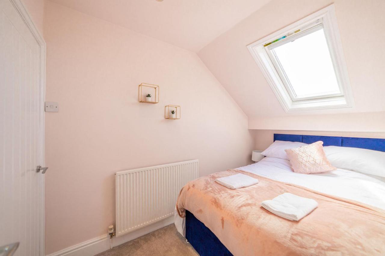 Charles Alexander Short Stay - Highcliffe Apartments Cleveleys Eksteriør bilde