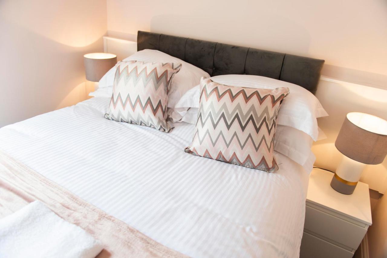 Charles Alexander Short Stay - Highcliffe Apartments Cleveleys Eksteriør bilde