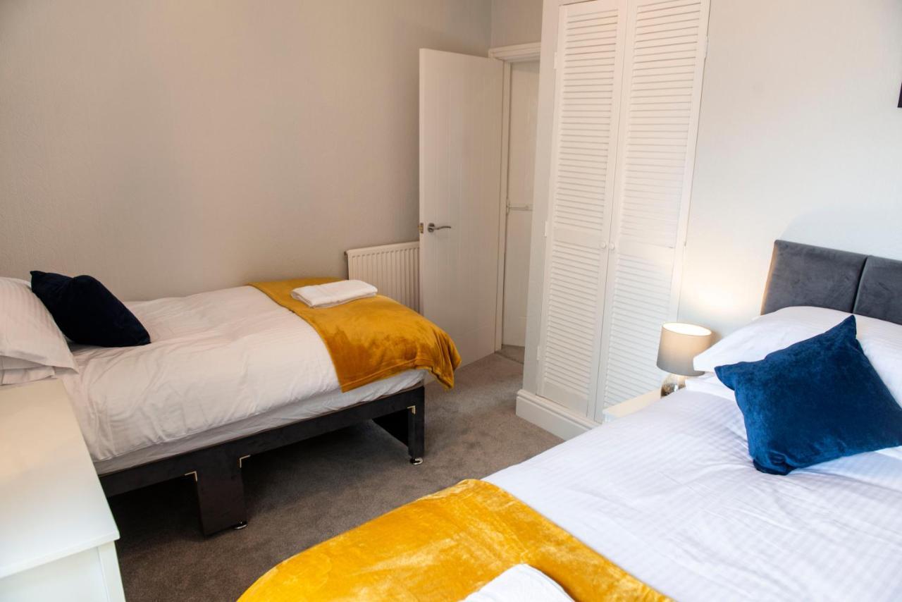 Charles Alexander Short Stay - Highcliffe Apartments Cleveleys Eksteriør bilde